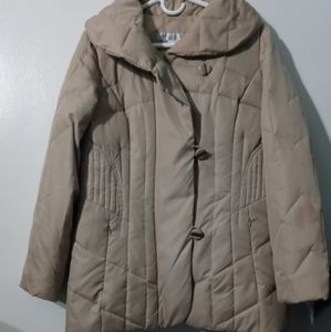 Larry levine shawl collar beige quilted